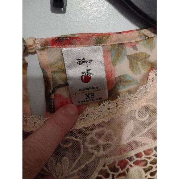 Disney Lauren Conrad Size XS Floral Blouse - Picture 2 of 3